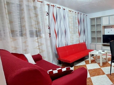 Alquiler piso en moby dick 2 piso amueblado con calefacción y aire acondicionado en Málaga