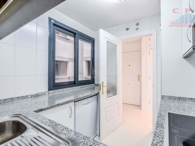 Alquiler piso exclusivo y luminoso piso sin amueblar, de 95 m2, y 2 dormitorios, próximo al metro Lista. en Madrid