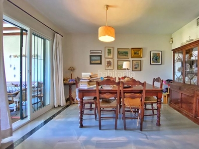 Casa adosada con 3 habitaciones con parking, aire acondicionado, vistas al mar y vistas a la montaña en Marbella