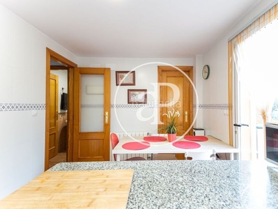 Casa chalet independiente en venta de 4 habitaciones en la reva en Riba - roja de Túria