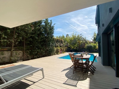 Casa con 8 habitaciones con parking, piscina, calefacción, aire acondicionado y vistas a la montaña en Sant Cugat del Vallès