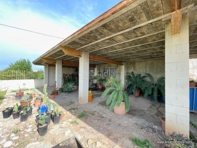 Casa en carretera de la perrina venta de espectacular masía con gran terreno y jardín, ubicada . en Valencia