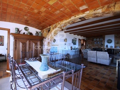 Casa exclusiva villa en venta ubicada en Begur Begur