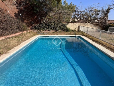 Chalet casa modernista con piscina en venta , barcelona en Sant Andreu de Llavaneres