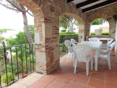 Chalet casa rústica con vistas al mar, barbacoa y piscina en sant antonio de calonge cerca de la playa.
ref: 0945. en Sant Antoni de Calonge