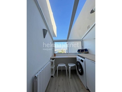Piso apartamento con terraza y piscina comunitária en Sant Feliu de Guíxols