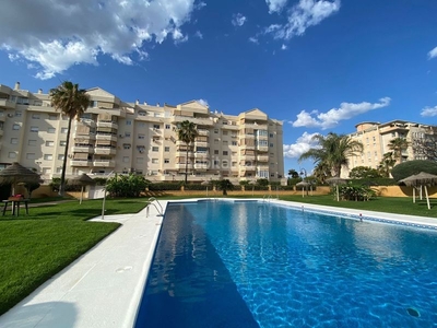Piso casa en venta 4 habitaciones 2 baños. en Paseo Marítimo Oeste - Pacífico Málaga