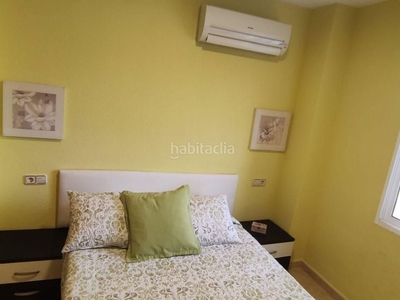 Piso con 2 habitaciones amueblado con aire acondicionado en Cartagena