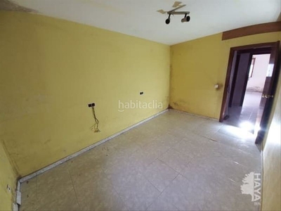 Piso en venta en calle premia de mar, , lérida en Lleida