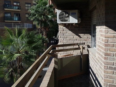 Piso ref: 08129- piso a reformar de grandes dimensiones a pasos del rio. en Valencia