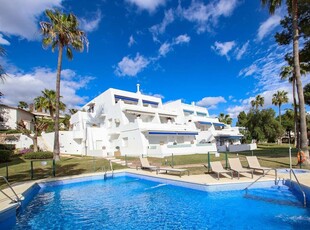 Apartamento en venta en Nueva Andalucia, Marbella, Málaga