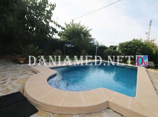 Chalet en venta en Dénia, Alicante