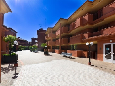 Apartamento en venta en La Reserva, Marbella, Málaga