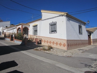 Casa en venta en Alhama de Granada, Granada