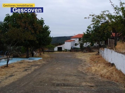 Chalet en Valencia de Alcántara