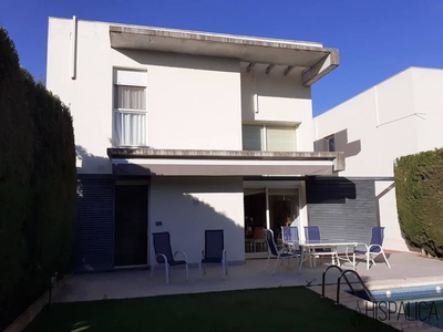 Chalet en venta en Bollullos de la Mitación, Sevilla