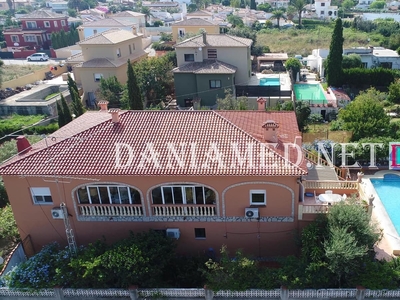 Chalet en venta en Dénia, Alicante