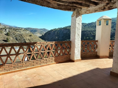 Casa en venta en Izbor, El Pinar, Granada
