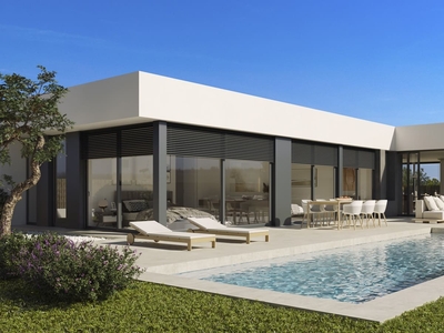 Chalet en venta en Las Colinas Golf, Orihuela, Alicante