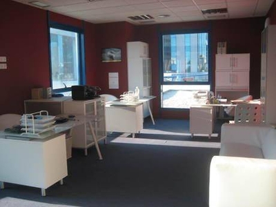 Oficina - Despacho en alquiler Sevilla Ref. 90841673 - Indomio.es
