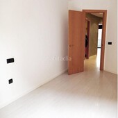 Piso con 2 habitaciones con ascensor, parking y calefacción en Vilafranca del Penedès