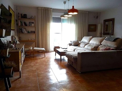 Venta Casa adosada Alagón. Buen estado con terraza 245 m²