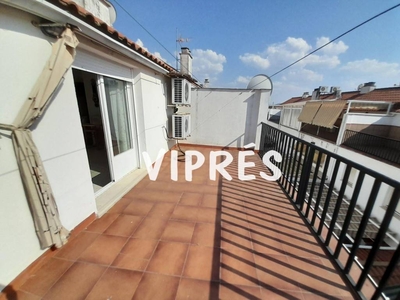 Venta Casa adosada Mérida. Con terraza 257 m²