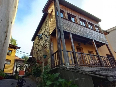 Venta Casa unifamiliar en San Juan Bautista Lasalle 18 Mieres (Asturias). Con terraza 174 m²