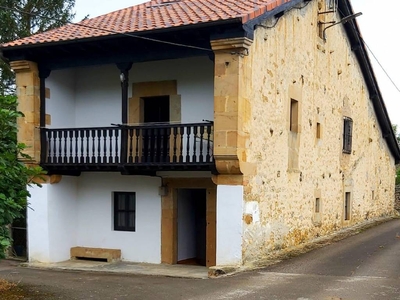 Venta Casa unifamiliar Herrerías. Buen estado plaza de aparcamiento con terraza 190 m²