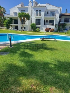 Alquiler de estudio con piscina en Nueva Andalucía (Marbella (Municipio))