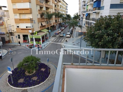 Alquiler Piso Vélez-Málaga. Piso de tres habitaciones Buen estado segunda planta con terraza