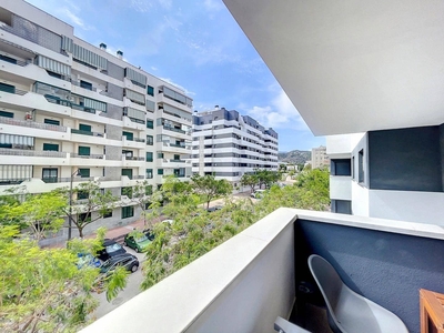 Apartamento en venta en Zona Calvario, Estepona, Málaga