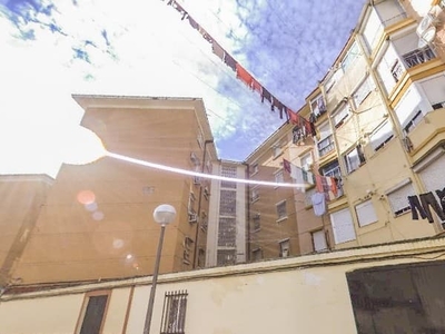 Piso en venta en Calle Andromeda, 1º, 41006, Sevilla (Sevilla)