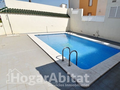 Venta de casa con piscina y terraza en Almazora (Almassora), PLAYA