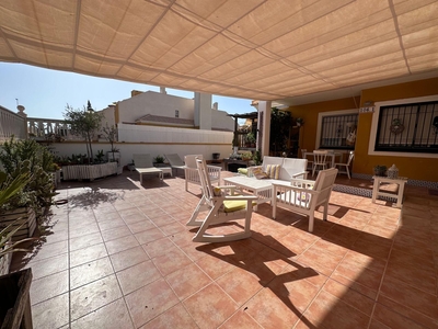 Venta de casa con piscina y terraza en Los Arenales del Sol (Elche (Elx)), Arenales del Sol