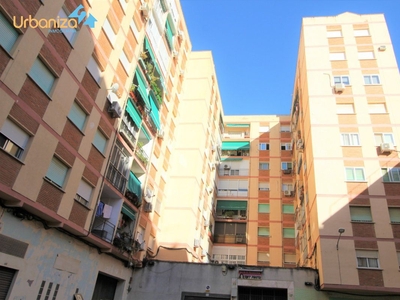 Venta de piso en Santa Marina (Badajoz), Sta. Marina