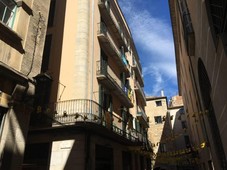 Venta Piso Girona. Piso de tres habitaciones Buen estado cuarta planta con balcón