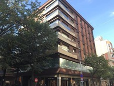 Venta Piso Girona. Piso de cuatro habitaciones Buen estado cuarta planta con terraza