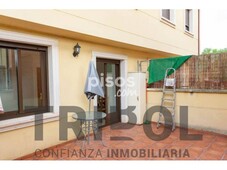 Casa adosada en alquiler en Calle Amando Represa en Simancas por 795 €/mes