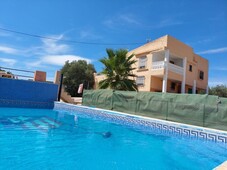 Chalet en Villar del Arzobispo