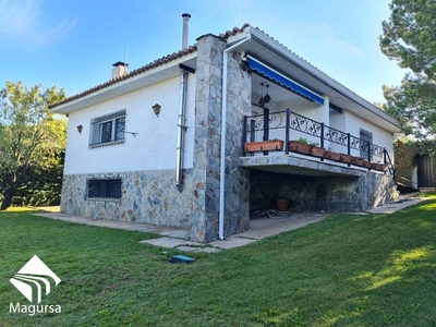 Alquiler de casa con terraza en El Casar