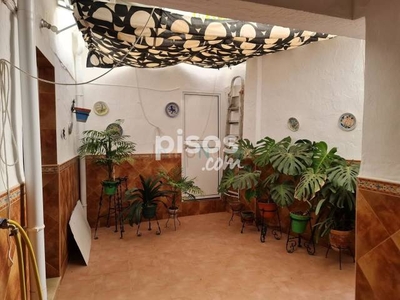 Casa adosada en venta en Lucena