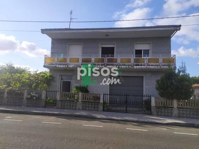 Casa en venta en Amoeiro