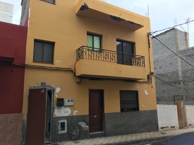 Venta de casa en Tincer-Barranco Grande-Sobradillo (S. C. Tenerife), San Matías
