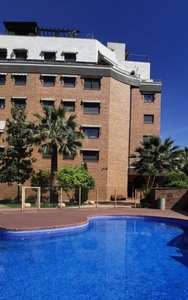 Venta de piso con piscina y terraza en Figares (Granada), edificio Principe II