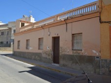 Venta Casa unifamiliar en Hernán Cortés Crevillent. Con terraza 105 m²