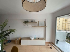 Alquiler apartamento con 2 habitaciones amueblado con parking y vistas al mar en Fuengirola