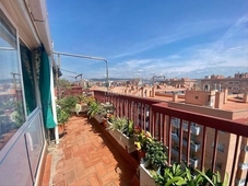 Ático espectacular ático con terraza en La Sagrera Barcelona