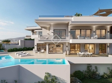 Casa / villa de 1,079m² con 446m² de jardín en venta en Estepona