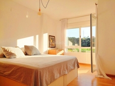 Chalet , adosada cuatro dormitorios, cuatro baños, 320.000€ en Estepona